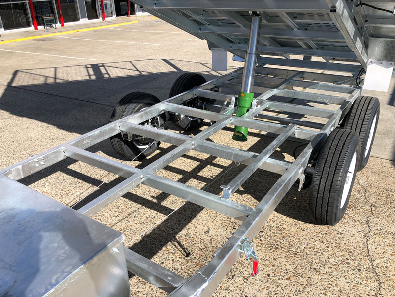 10×6 FLAT TOP HYDRAULIC TIPPER TRAILER FOR SALE (3500KG ATM) - Image 3