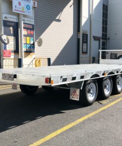 19×8 HEAVY DUTY TRI-AXLE FLAT DECK TRAILER FOR SALE - Image 8