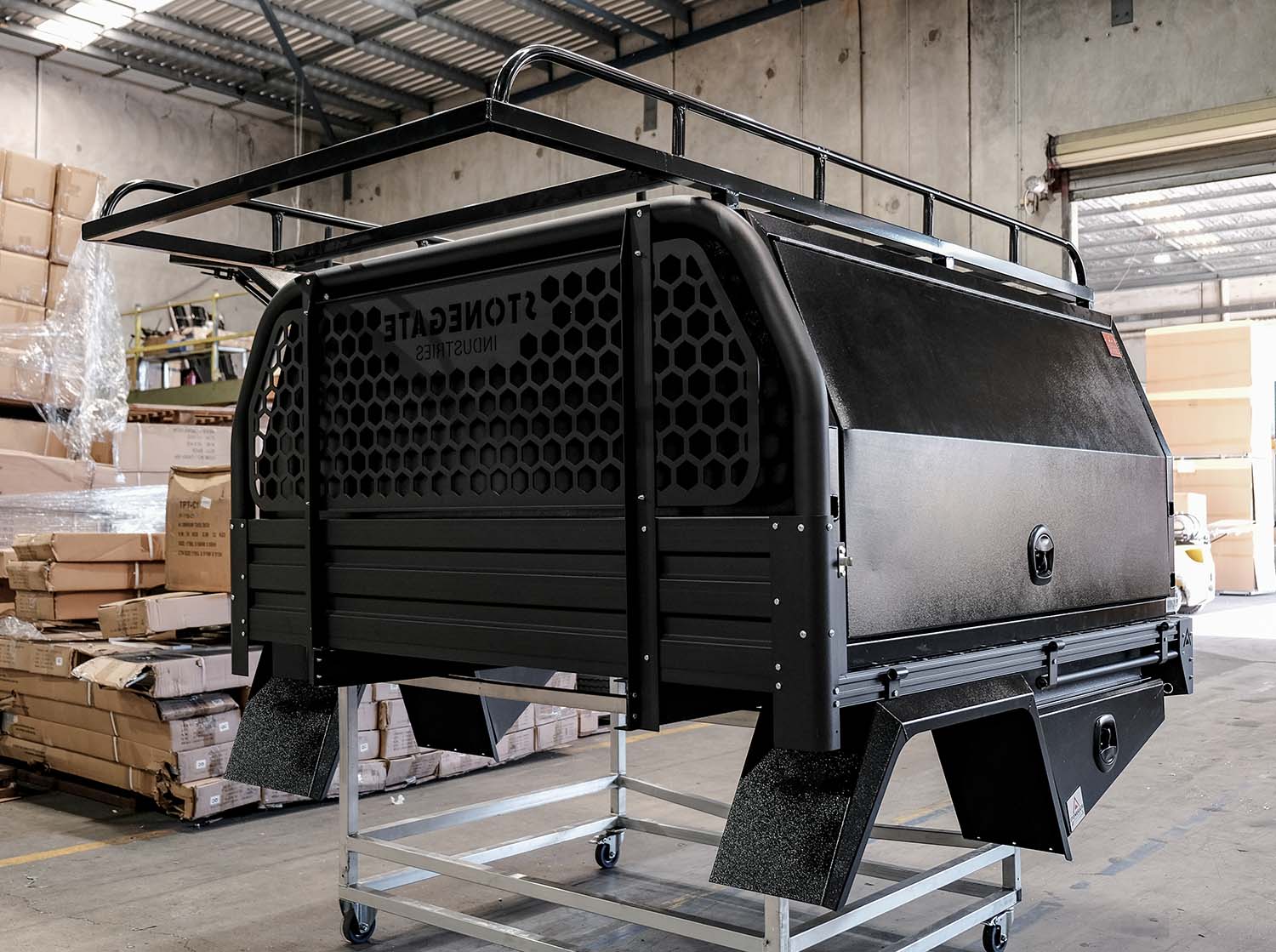 TRADIE ELITE FLAT PLATE DUAL CAB UTE TRAY & CANOPY COMBO PACKAGE BLACK POWDER-COATED - Image 6