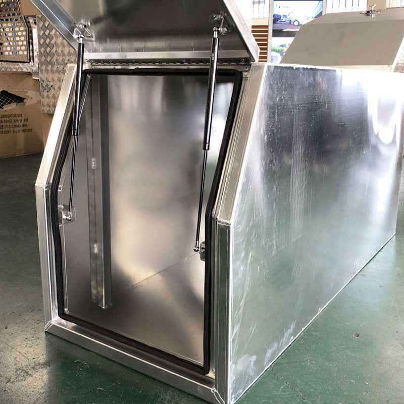 (C4) 700MM ALUMINIUM HALF CANOPY – FLAT PLATE - Image 5