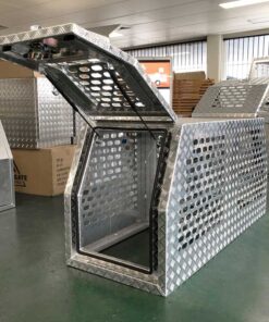 (DC3) 700MM ALUMINIUM DOG BOX – CHECKER PLATE - Image 5