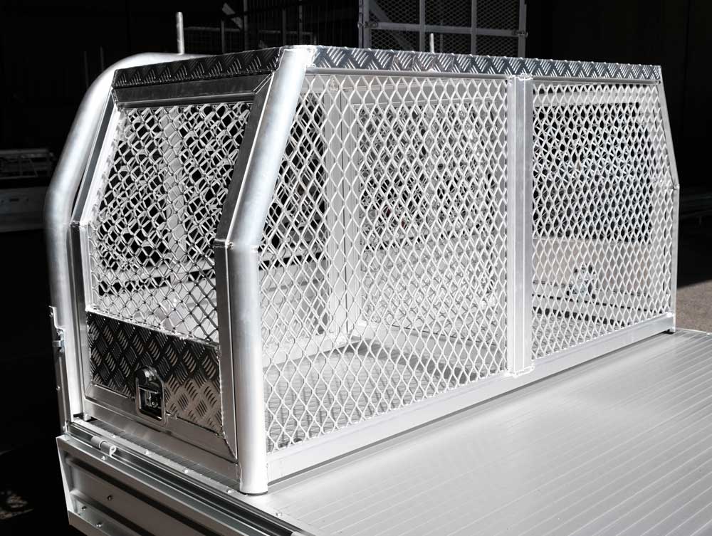 (DC1) 700MM ALUMINIUM DOG BOX – FULL MESH - Image 3