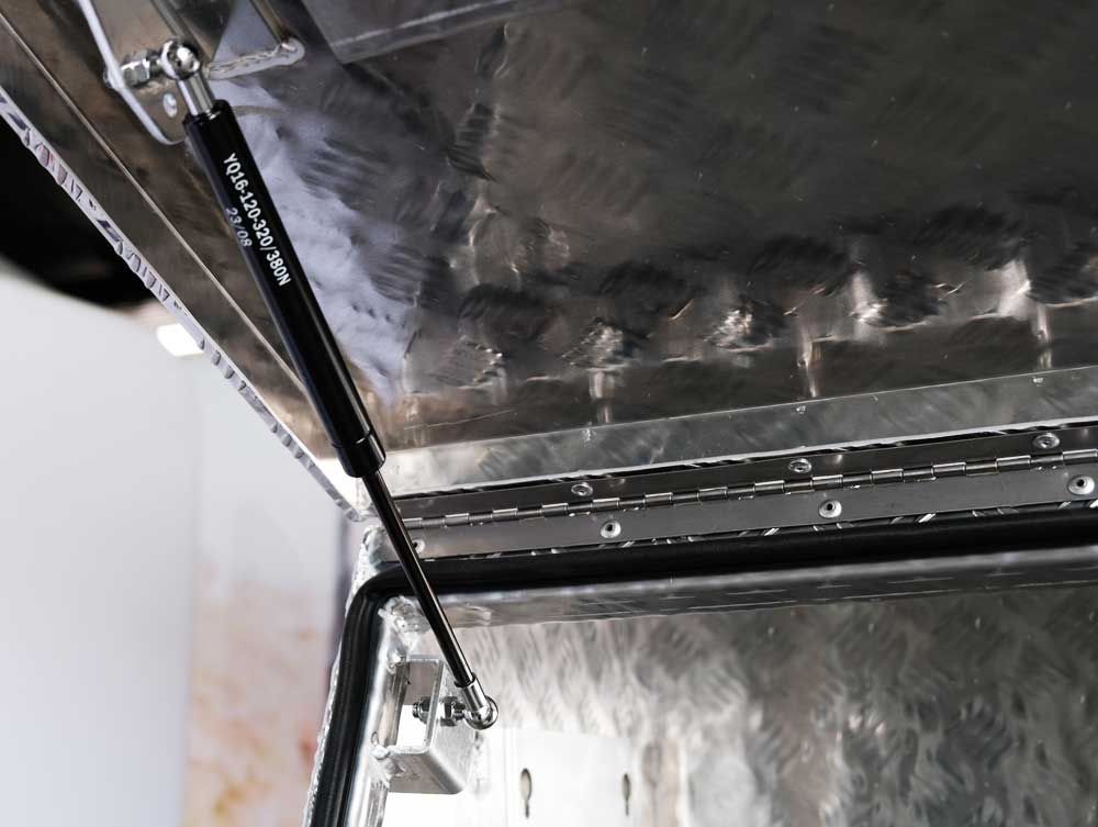 F4 ALUMINIUM 3/4 HALF SIDE OPENING UTE TOOLBOX FOR SALE WITH ADJUSTABLE SHELF (1700MM X 600MM X 850MM) - Image 6