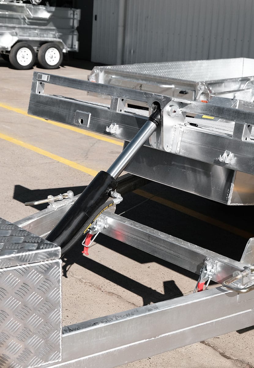16×6.6 HYDRAULIC TILT CAR TRAILER FOR SALE (3000KG ATM) - Image 14