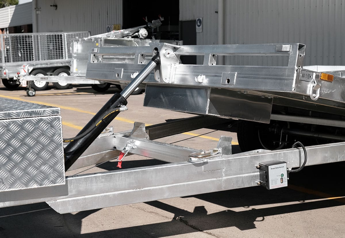 16×6.6 HYDRAULIC TILT CAR TRAILER FOR SALE (3000KG ATM) - Image 12