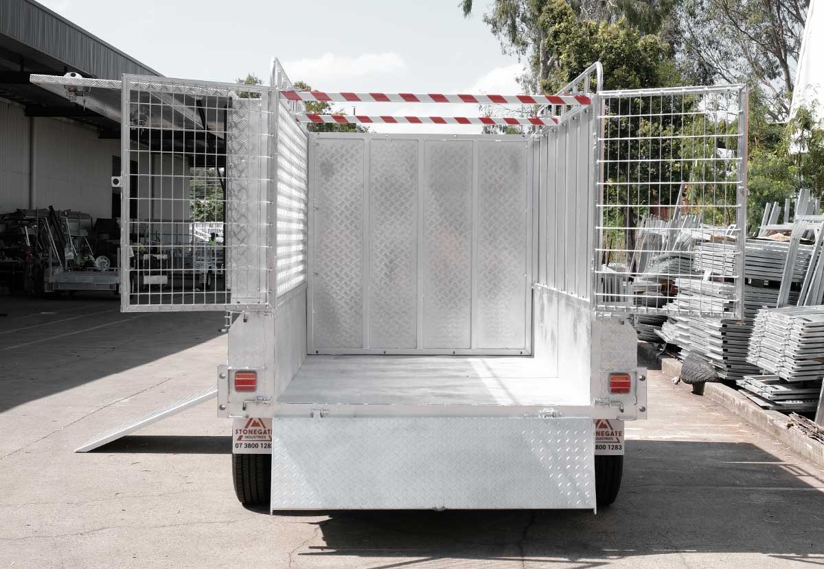 HYDRAULIC GARDENING MOWER TRAILER WITH 8×5 TILT TRAY & FRONT MOWER BOX - Image 13