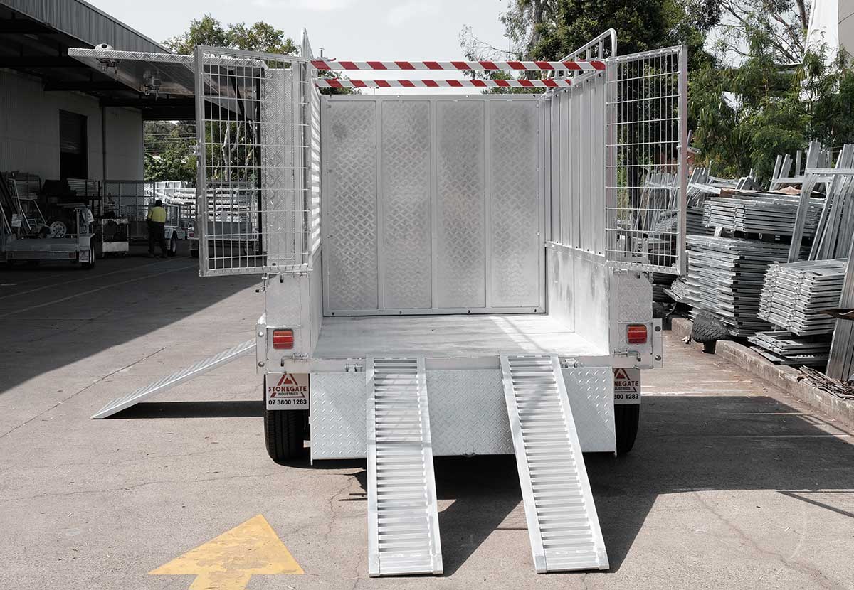 HYDRAULIC GARDENING MOWER TRAILER WITH 8×5 TILT TRAY & FRONT MOWER BOX - Image 7