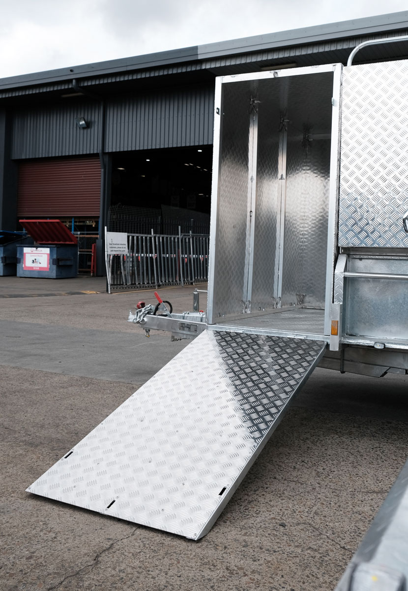 10×6 HEAVY DUTY TANDEM LAWN MOWER TRAILER FOR SALE WITH ENCLOSED MOWER BOX (1990KG~2800KG ATM) - Image 8