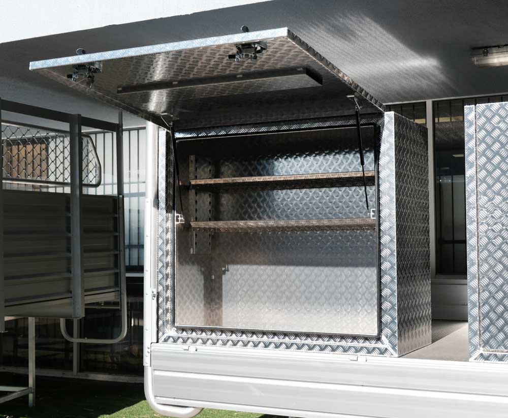 TK1 FULL SIDE OPENING DOOR TRUCK BOX FOR SALE WITH 2 SHELVES (1400MM X 600MM X 1200MM) - Image 3