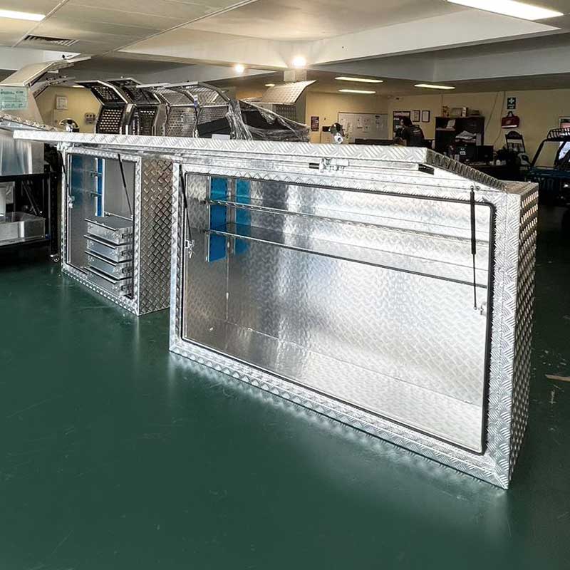 TK4 FULL SIDE OPENING DOOR TRUCK BOX FOR SALE WITH 2 SHELVES (1900MM X 600MM X 1200MM) - Image 3