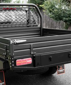 2400MM BLACK POWDER-COATED SINGLE CAB UTE TRAY PREMIUM KIT (WITH UNDERTRAY TOOLBOXES, MUD GUARDS) - Image 4