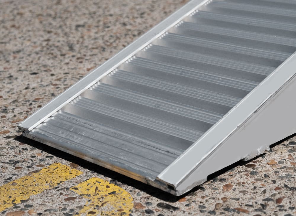2.5M HEAVY-DUTY ALUMINIUM UTE / TRUCK / TRAILER RAMP FOR SALE CAPACITY 1390KG EA. - Image 2