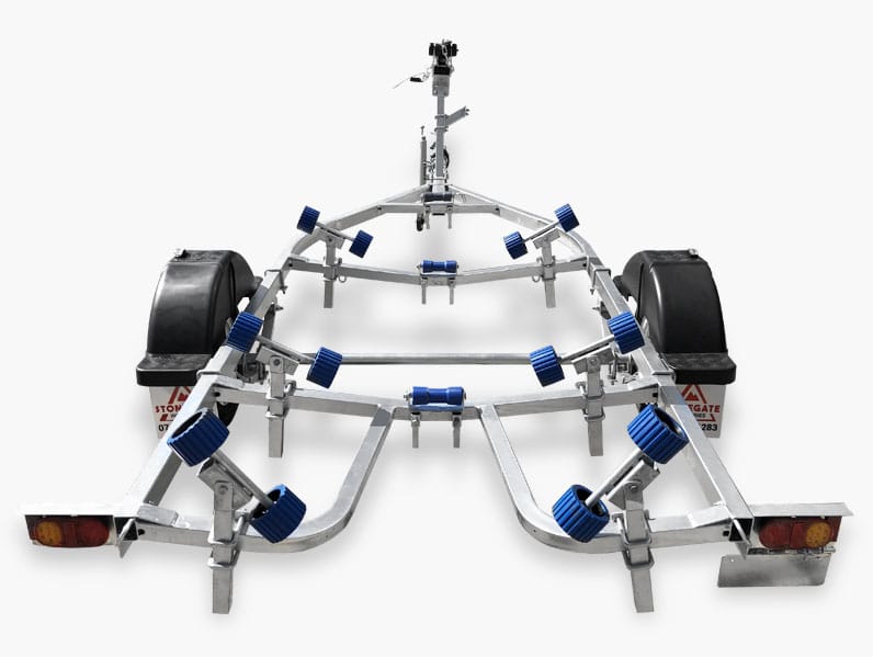 4500 SERIES BOAT TRAILER FOR SALE (WOBBLE ROLLERS OR SKIDS) - Image 3