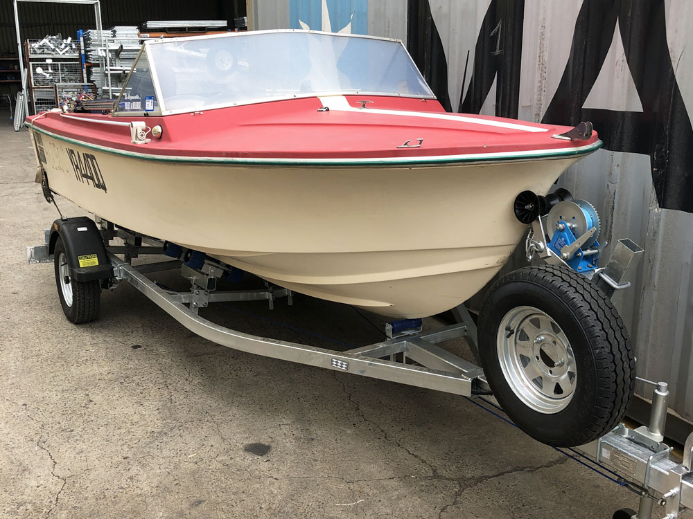 4900 SERIES BOAT TRAILER FOR SALE (WOBBLE ROLLERS OR SKID TYPE) - Image 8