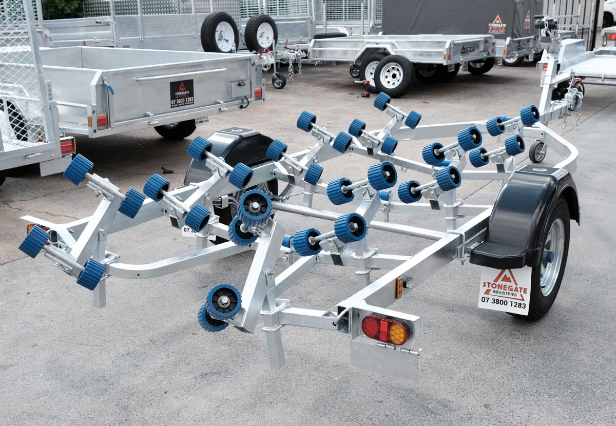 5700 SERIES BOAT TRAILER FOR SALE WITH DISC BRAKES (WOBBLE ROLLERS OR SKIDS) - Image 2