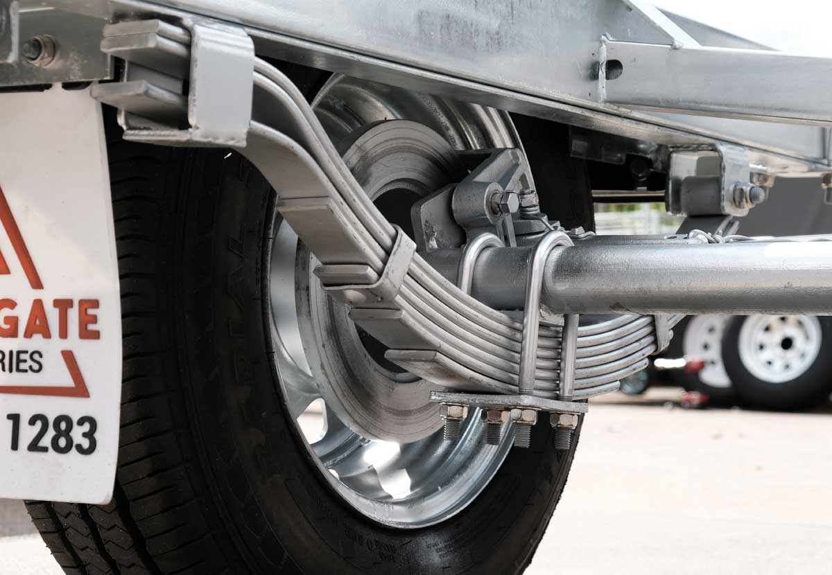 5700 SERIES BOAT TRAILER FOR SALE WITH DISC BRAKES (WOBBLE ROLLERS OR SKIDS) - Image 8