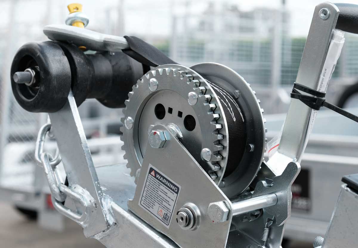 5700 SERIES BOAT TRAILER FOR SALE WITH DISC BRAKES (WOBBLE ROLLERS OR SKIDS) - Image 10