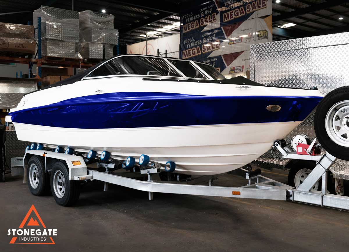 6500 SERIES BOAT TRAILER FOR SALE WITH DISC BRAKES - Image 2