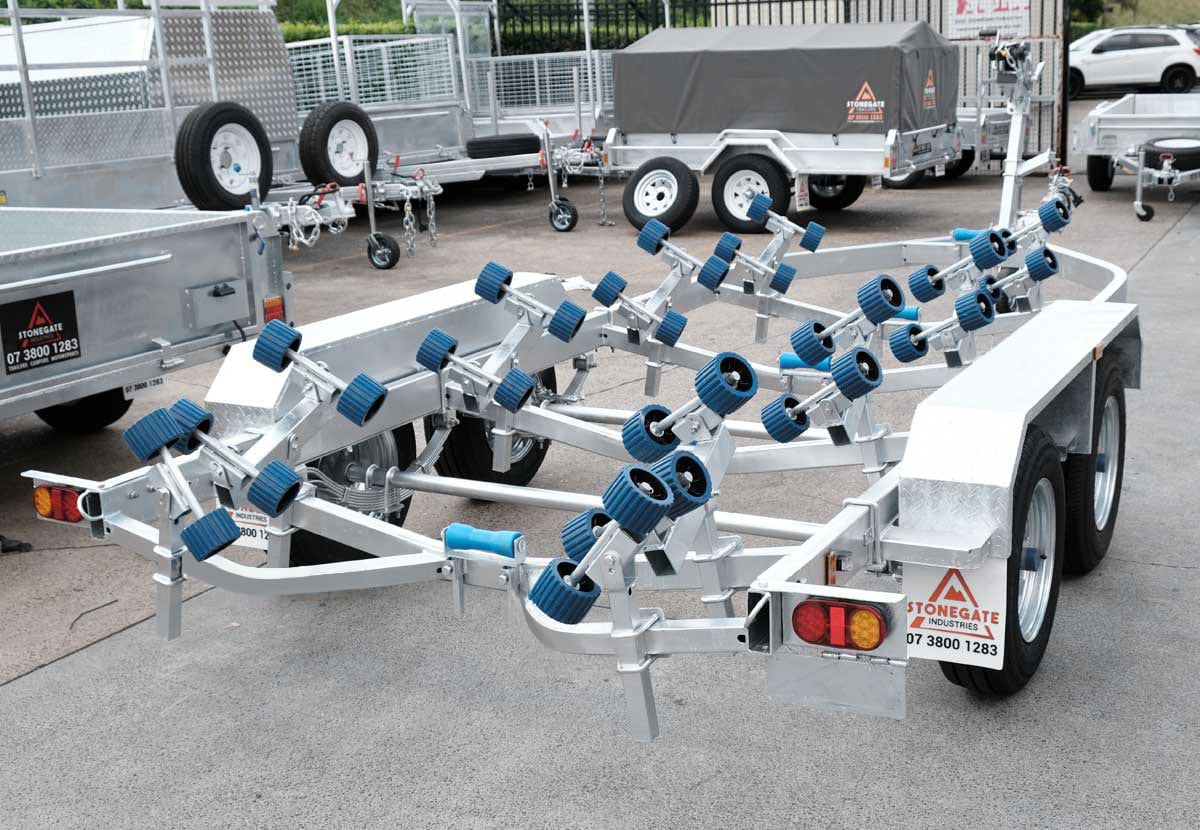 6500 SERIES BOAT TRAILER FOR SALE WITH DISC BRAKES - Image 4